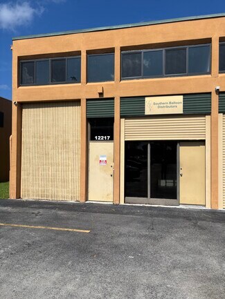Plus de détails pour 12201-12239 SW 132nd Ct, Miami, FL - Local d'activités à louer