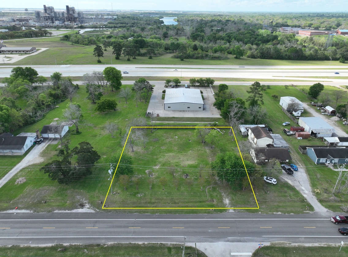 3517 N Alexander Dr, Baytown, TX for sale Primary Photo- Image 1 of 4