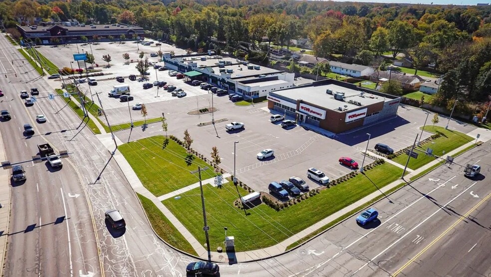 2030-2050 S Byrne Rd, Toledo, OH for lease - Building Photo - Image 2 of 2