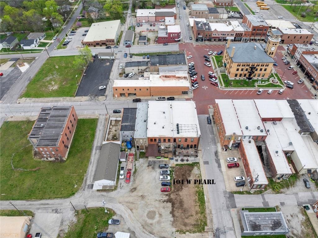 Pearl Street investments portfolio of 2 properties for sale on LoopNet.ca Primary Photo- Image 1 of 2