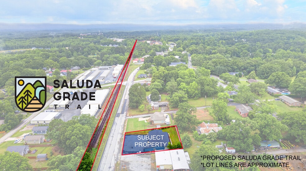 332 S Howard Ave, Landrum, SC à vendre - Photo du bâtiment - Image 2 de 33