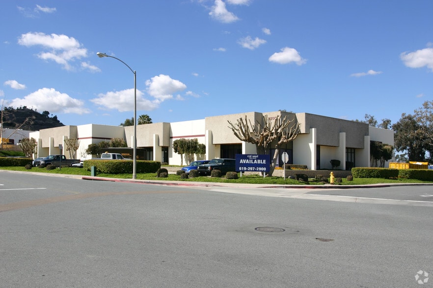 1200 Billy Mitchell Dr, El Cajon, CA for lease - Primary Photo - Image 1 of 4