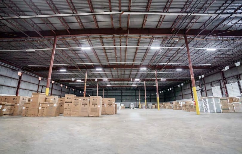 76 Holton St, Woburn, MA for lease - Interior Photo - Image 3 of 5