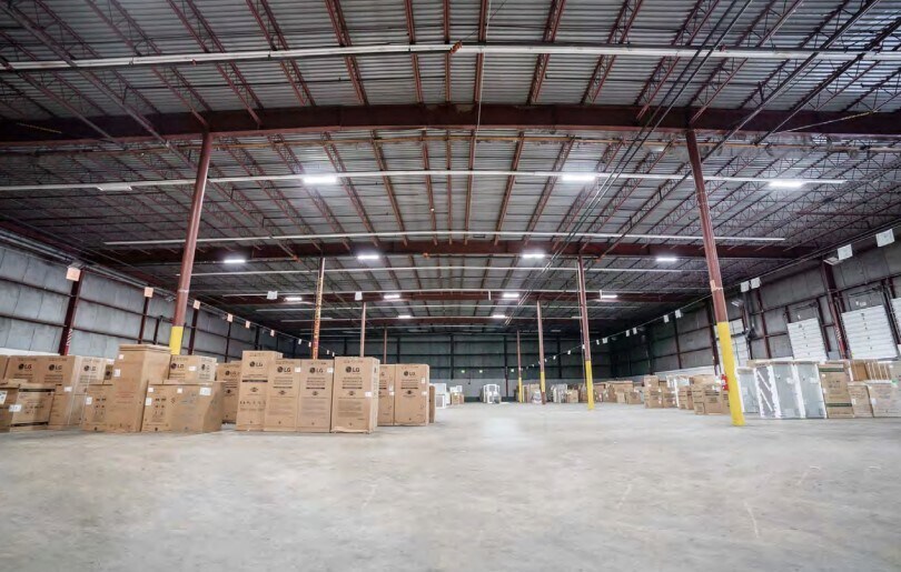 76 Holton St, Woburn, MA à louer - Photo intérieure - Image 3 de 5