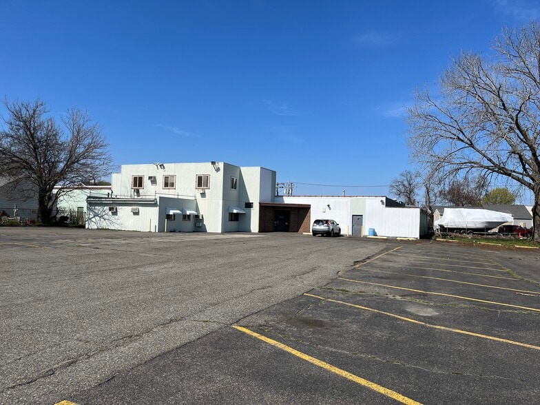 304 Seaview Ave, Bridgeport, CT à louer - Photo du bâtiment - Image 3 de 9