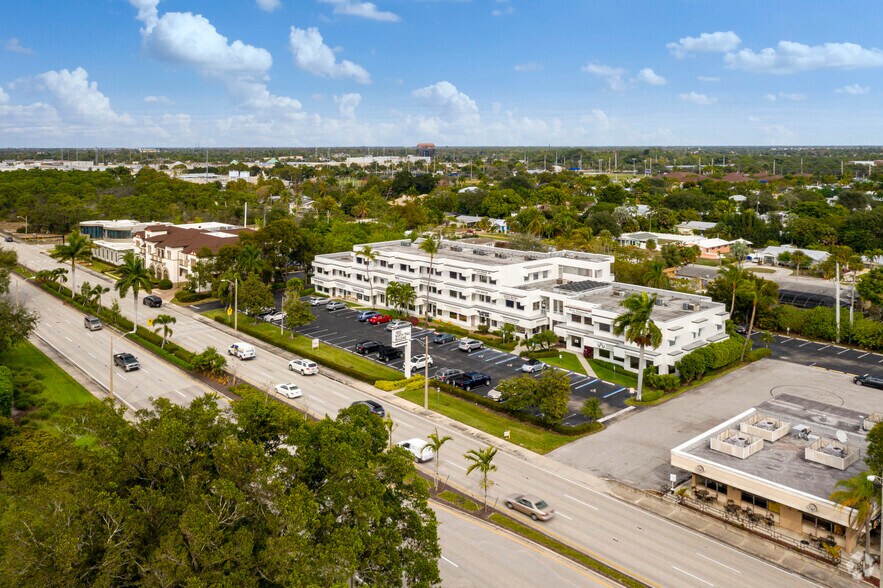 1250 9th St N, Naples, FL à louer - Aérien - Image 3 de 7
