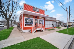 209-211 5th St, Aurora IL - Commercial Kitchen