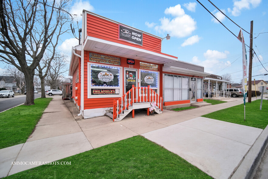 209-211 5th St, Aurora, IL à vendre - Photo du b timent - Image 1 de 16