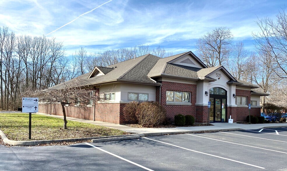505 Corporate Center Dr, Vandalia, OH for lease - Building Photo - Image 2 of 9