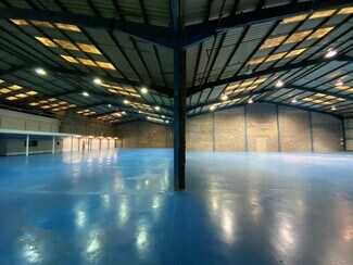 Plus de détails pour Armstrong Way, Yate - Industriel à louer