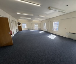 Rose Ln, Mansfield Woodhouse for lease Interior Photo- Image 2 of 5