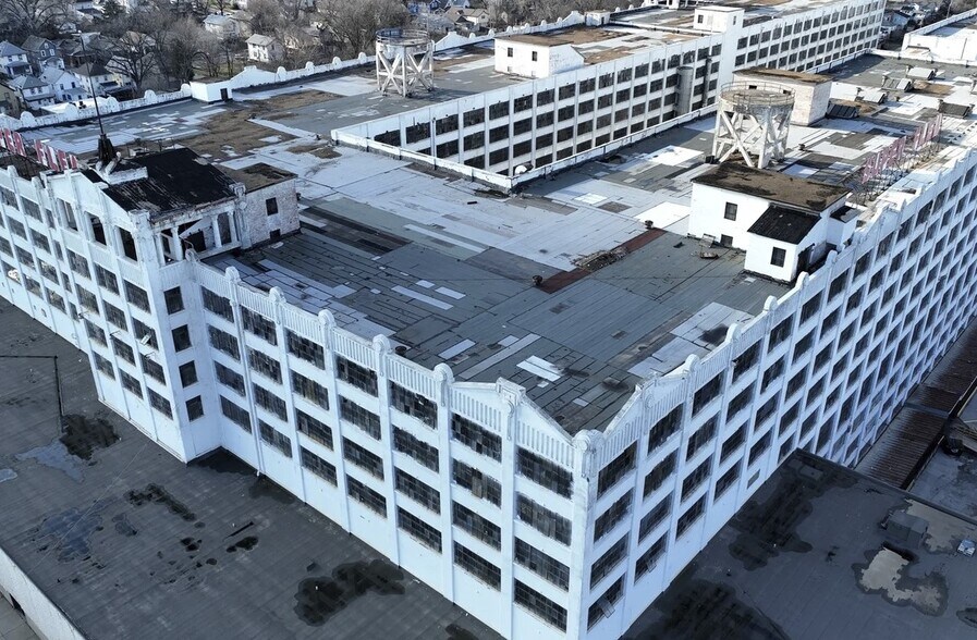 6200 Saint John Ave, Kansas City, MO à louer - Photo du bâtiment - Image 3 de 7