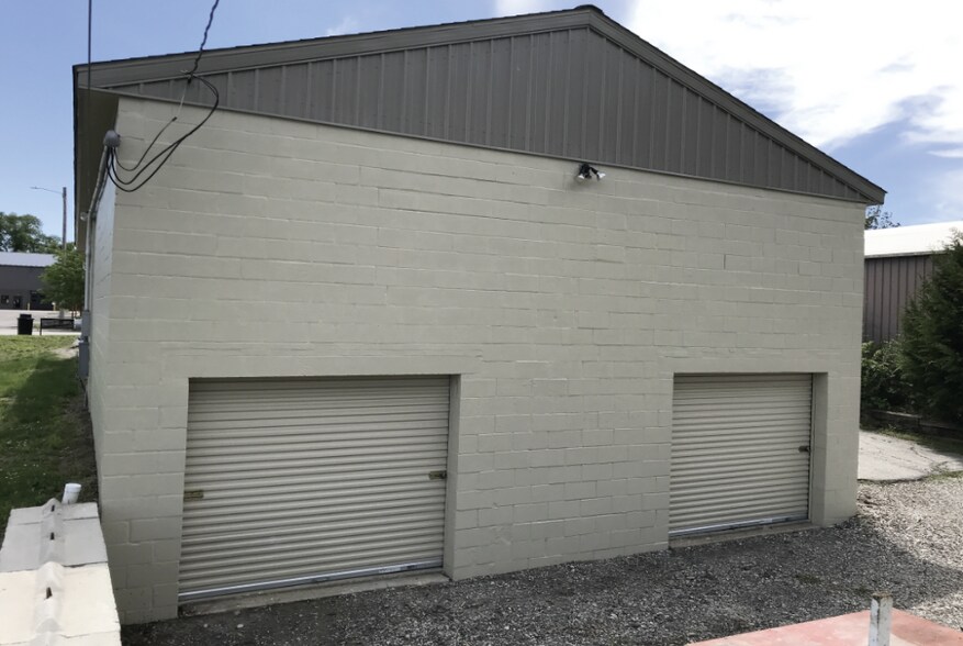 1306 Main St, Grandview, MO à louer - Photo du bâtiment - Image 2 de 4