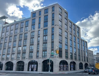 More details for 210 Greenpoint Ave, Brooklyn, NY - Retail for Lease