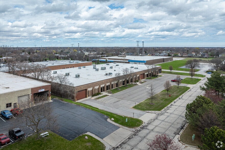 1040-1060 High St, Mundelein, IL à louer - Aérien - Image 2 de 6