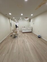 472 Fulton St, Brooklyn, NY for lease Interior Photo- Image 1 of 6