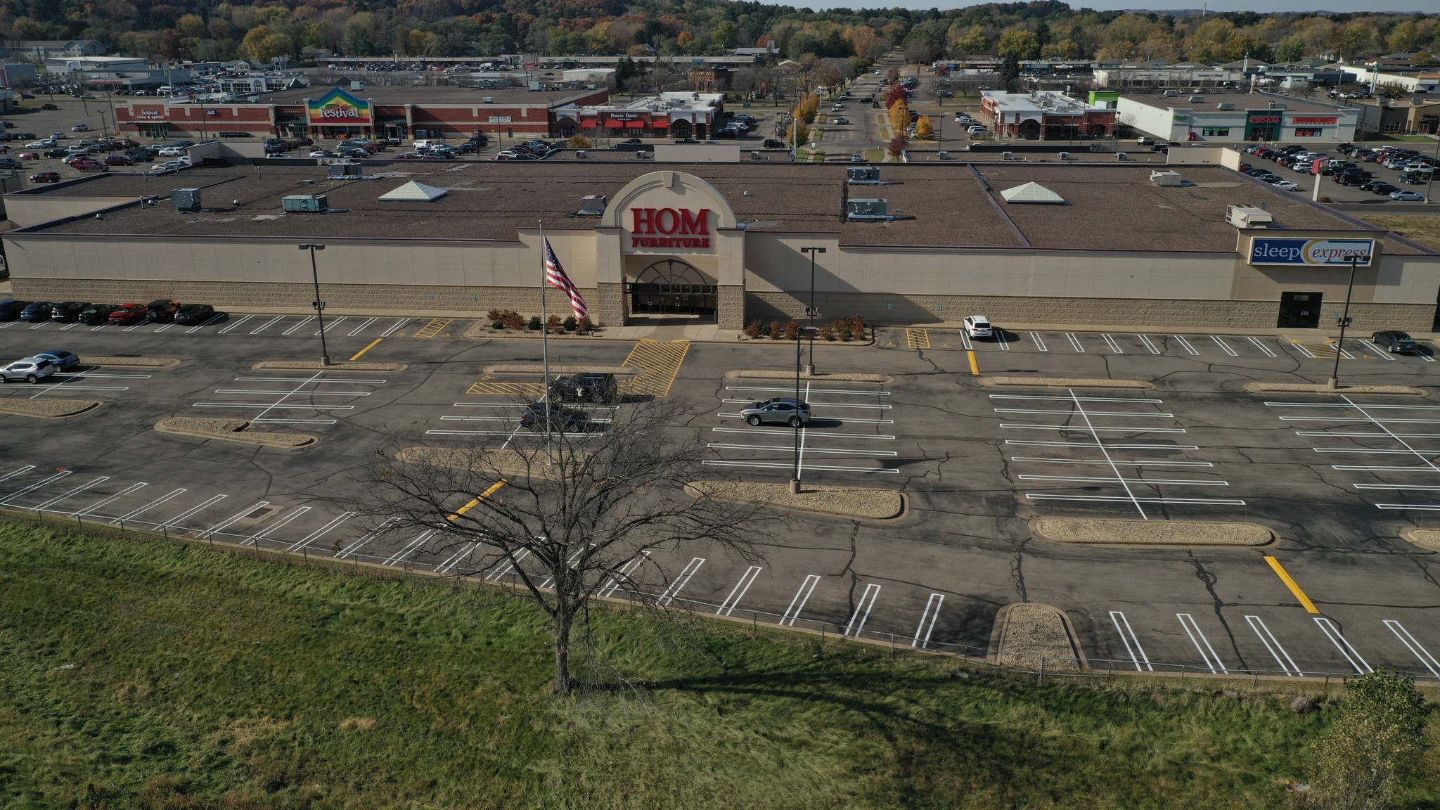 2921 Mall Dr, Eau Claire, WI for lease Primary Photo- Image 1 of 21