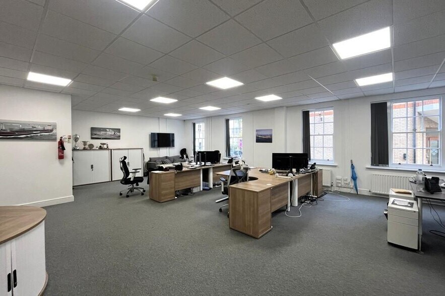 Church Ln, Chelmsford à louer - Photo du bâtiment - Image 2 de 7