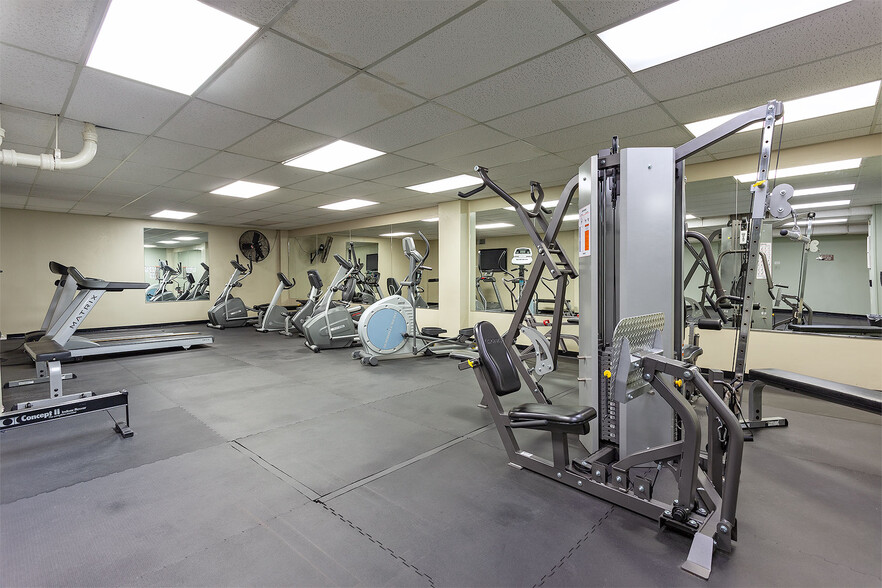 4600 Duke St, Alexandria, VA for sale - Interior Photo - Image 3 of 37