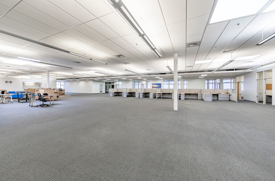 425 Pine Ave, Goleta, CA for lease - Building Photo - Image 2 of 5