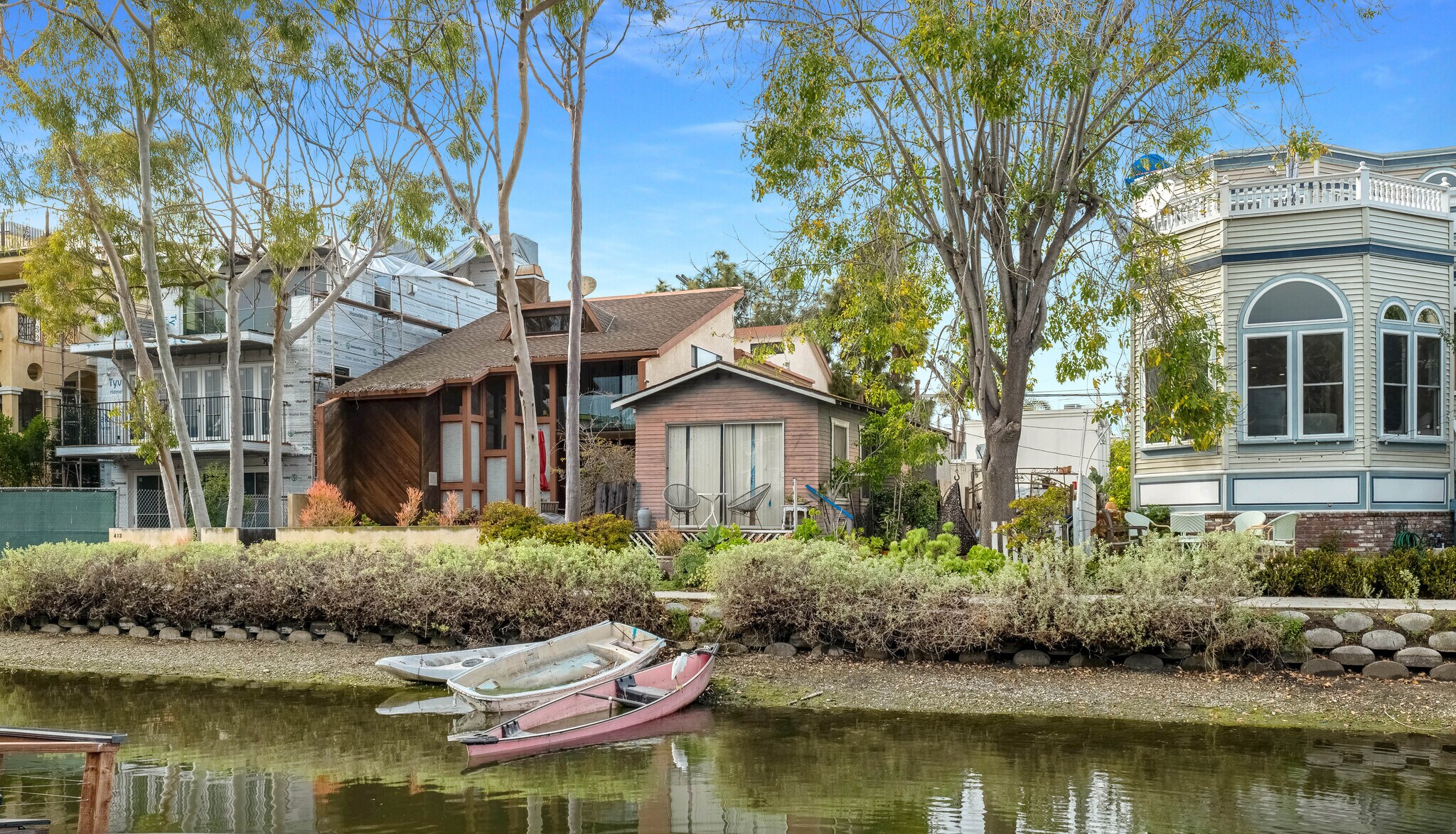 415 Sherman Canal, Venice, CA for sale Primary Photo- Image 1 of 10