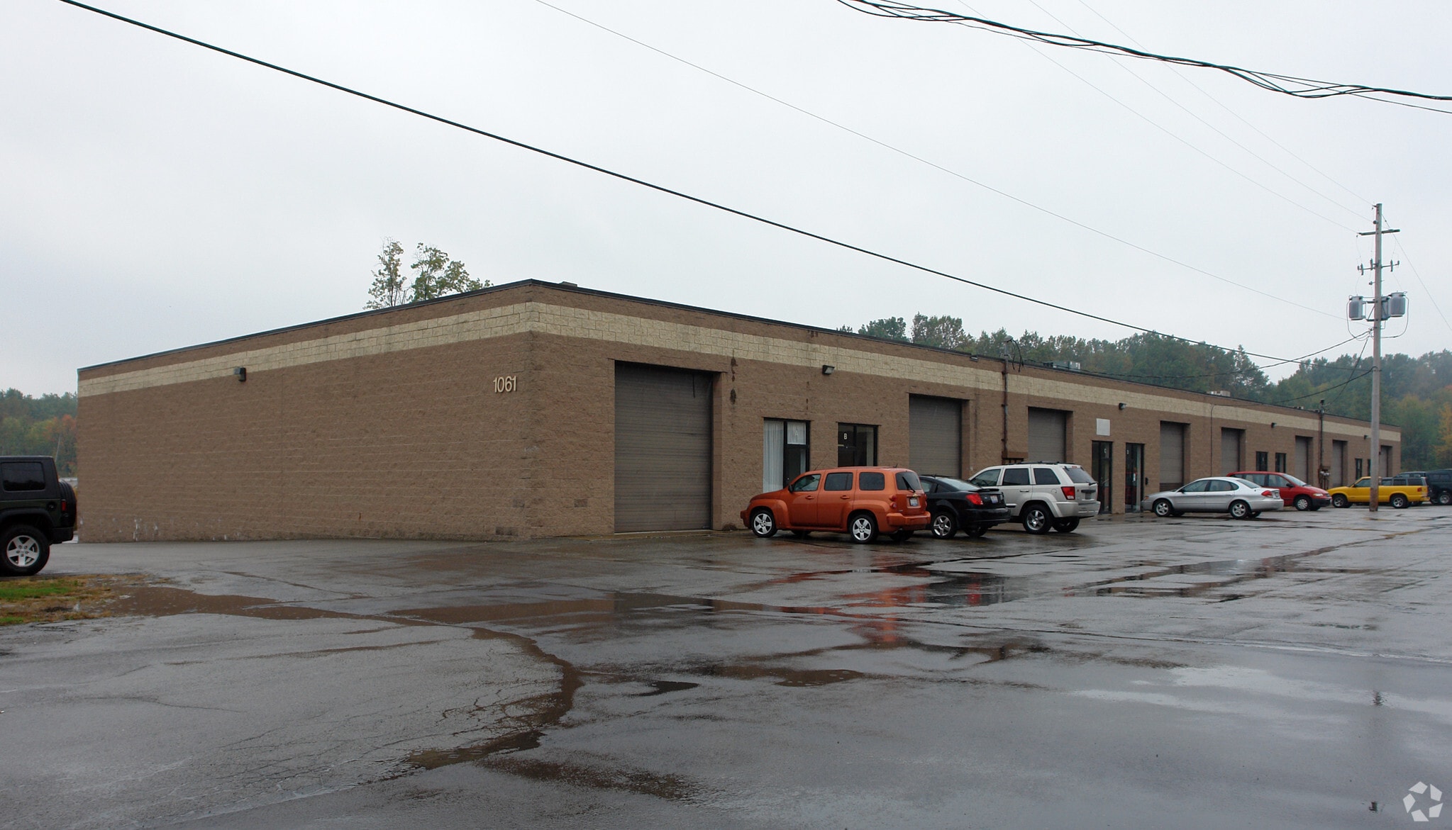 1061 Trumbull Ave, Youngstown, OH for lease Primary Photo- Image 1 of 2