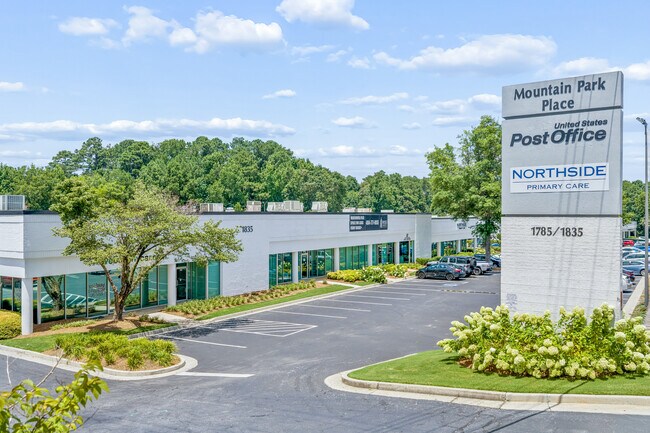 Plus de détails pour 1785 E Park Place Blvd, Stone Mountain, GA - Local d'activités à louer