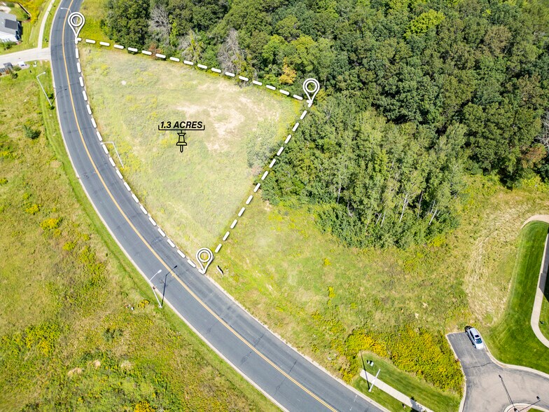 4824 Bullis Farm rd, Eau Claire, WI à vendre - Photo du bâtiment - Image 2 de 3