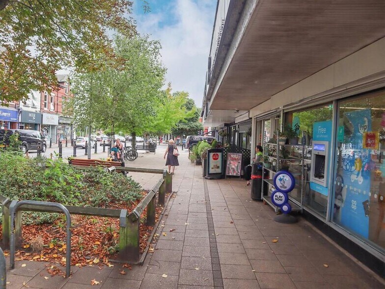 204-206 Heaton Moor Rd, Stockport à vendre - Photo du bâtiment - Image 2 de 6