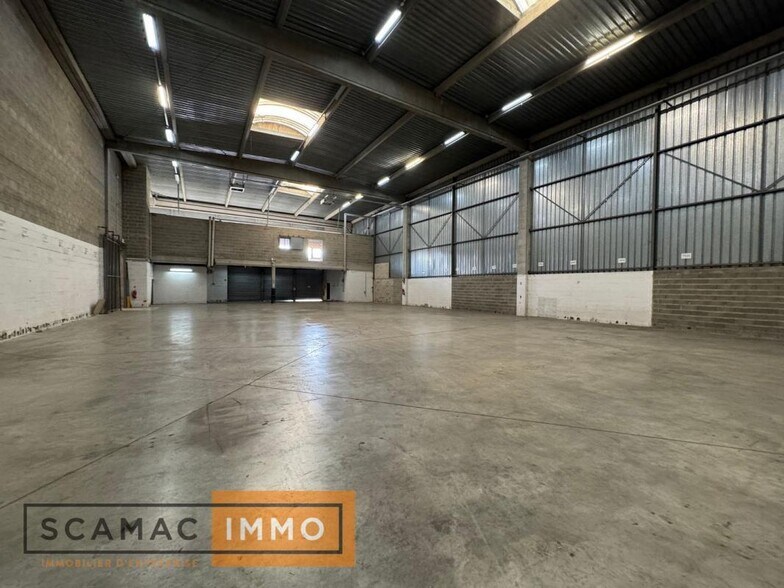 Industrial in LIEUSAINT for lease - Building Photo - Image 3 of 7