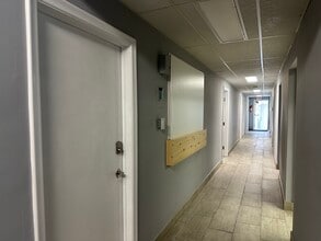 70 King St E, Hamilton, ON à louer Photo du bâtiment- Image 2 de 32