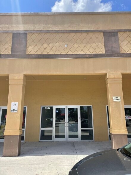 3753 NW 167th St, Miami Gardens, FL à vendre - Photo du bâtiment - Image 2 de 2