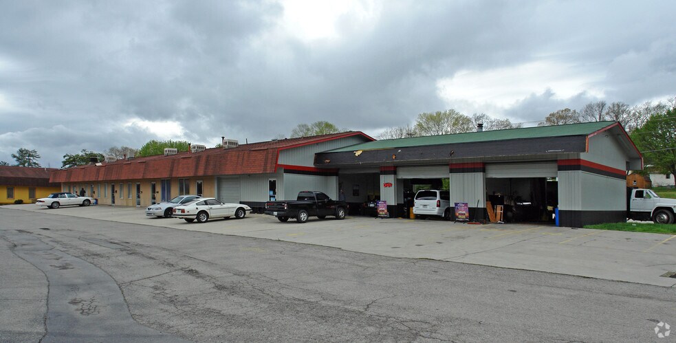 301-309 Oak Ridge Tpke, Oak Ridge, TN à vendre - Photo du bâtiment - Image 2 de 7