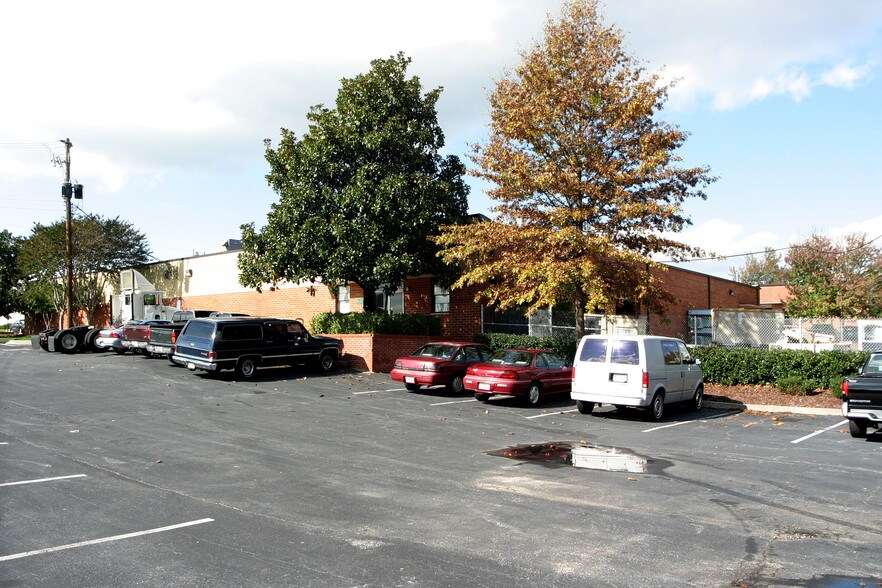 5520-5522 E Ponce De Leon Ave, Stone Mountain, GA à louer - Photo du bâtiment - Image 2 de 5