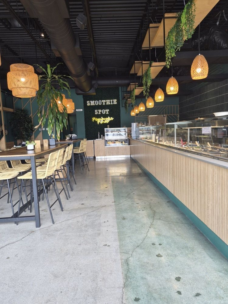 10101-10501 Pines Blvd, Pembroke Pines, FL à louer Photo intérieure- Image 1 de 8