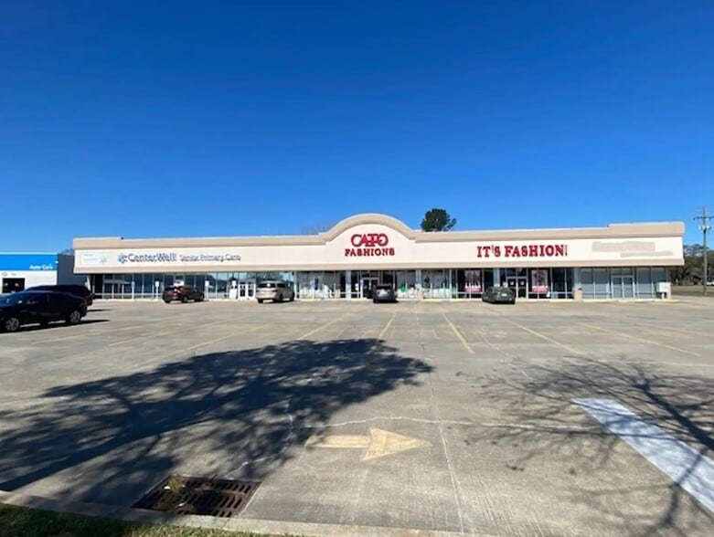 6404 Groom Rd, Baker, LA for lease - Building Photo - Image 1 of 7