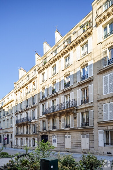 8 Rue De La Bienfaisance, Paris à louer - Photo principale - Image 1 de 11