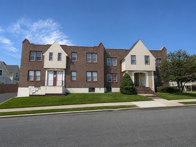 11 Mundy Ave, Staten Island, NY for sale - Building Photo - Image 2 of 8