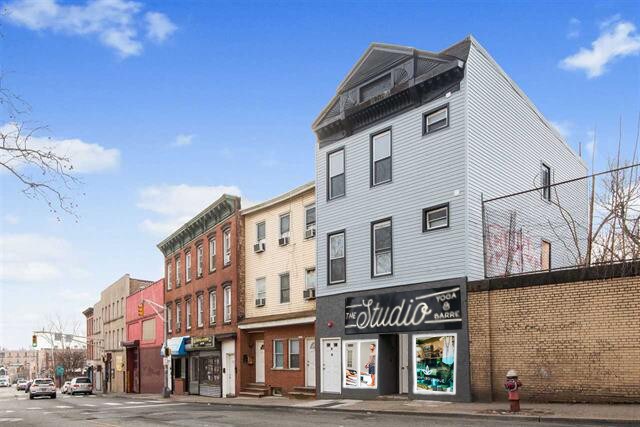 529 Communipaw Ave, Jersey City, NJ à vendre - Photo du bâtiment - Image 3 de 3
