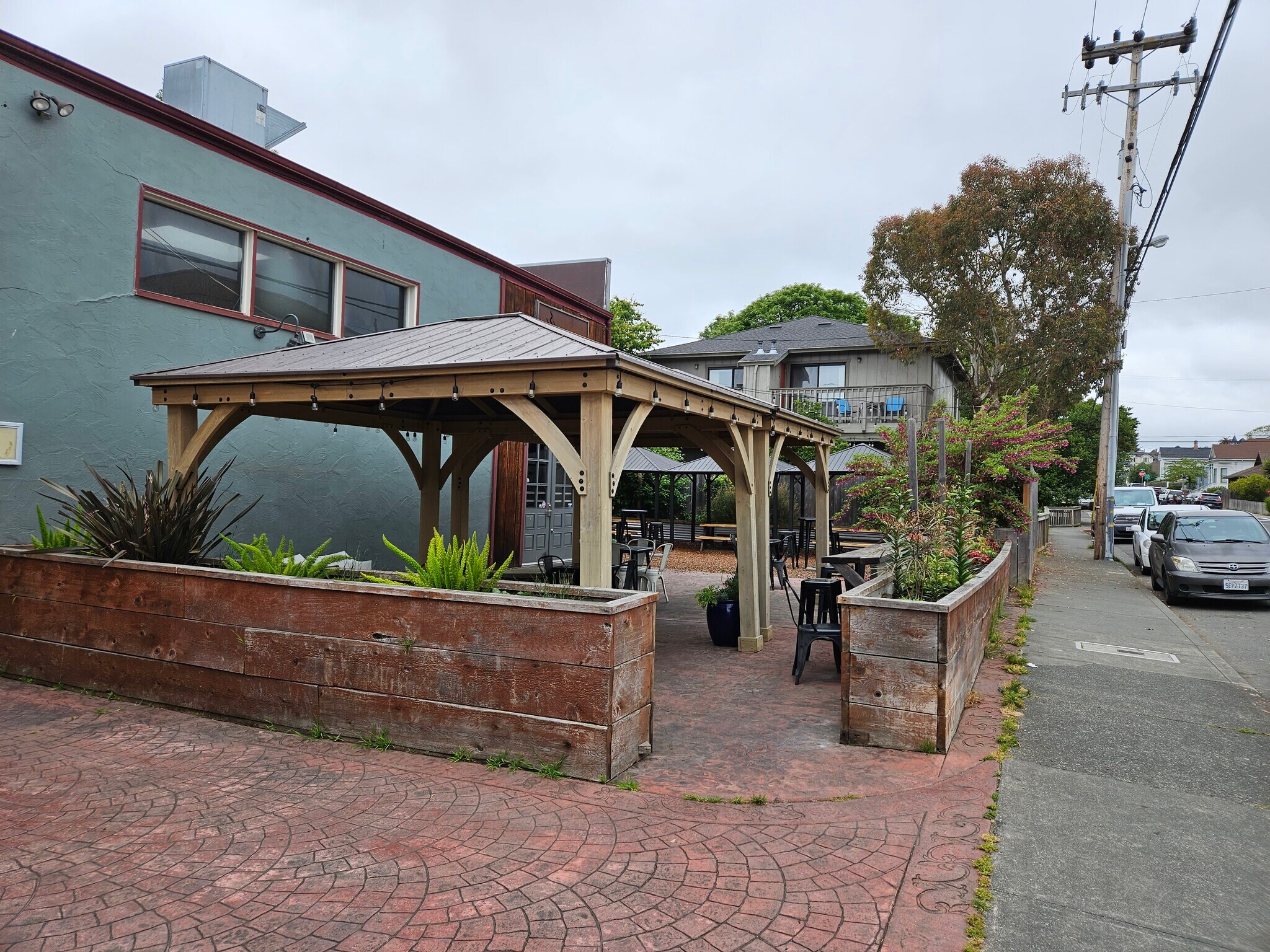 815 J St, Arcata, CA for sale Primary Photo- Image 1 of 6