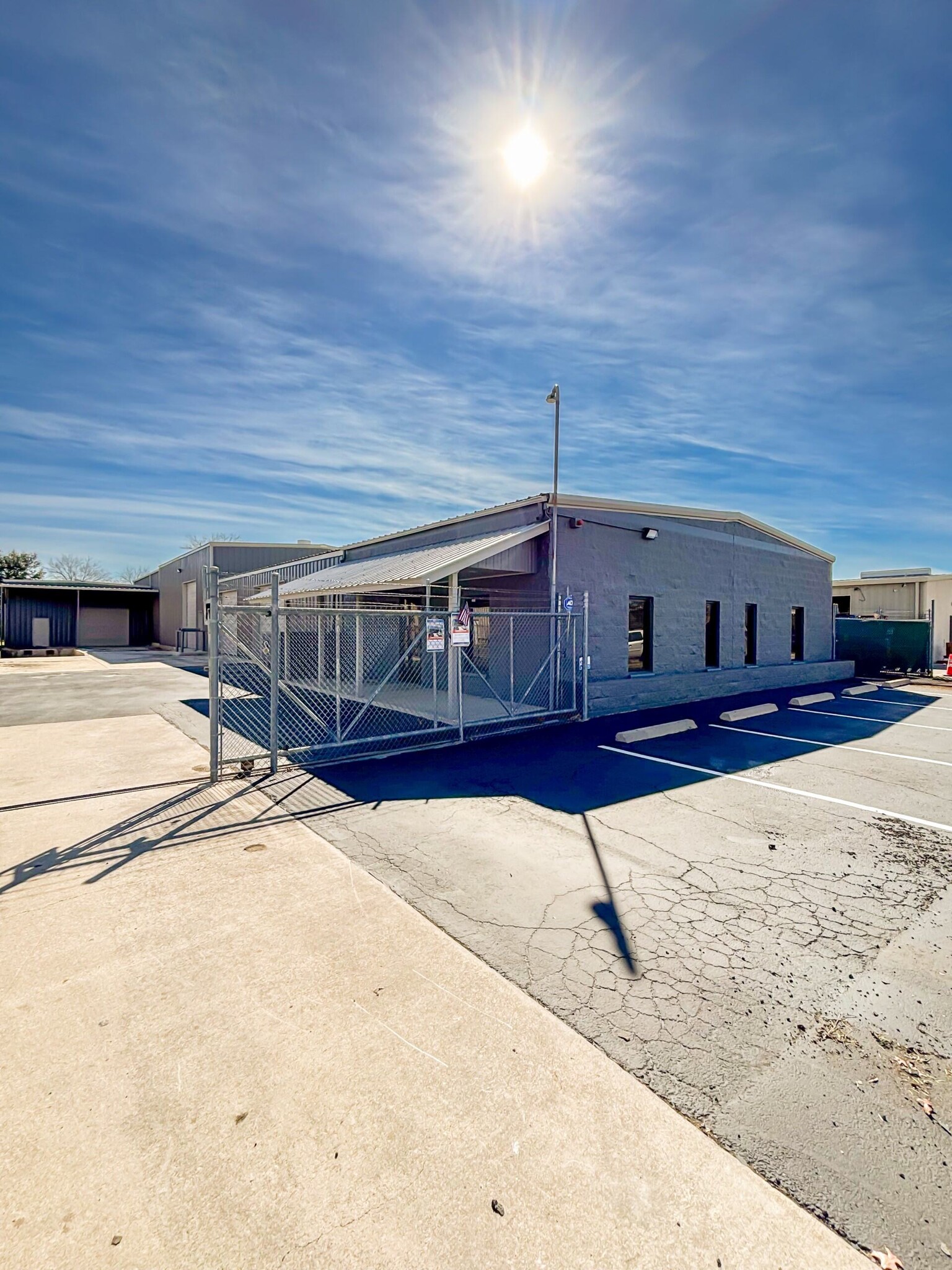 116 Commercial Pl, Schertz, TX for lease Building Photo- Image 1 of 10