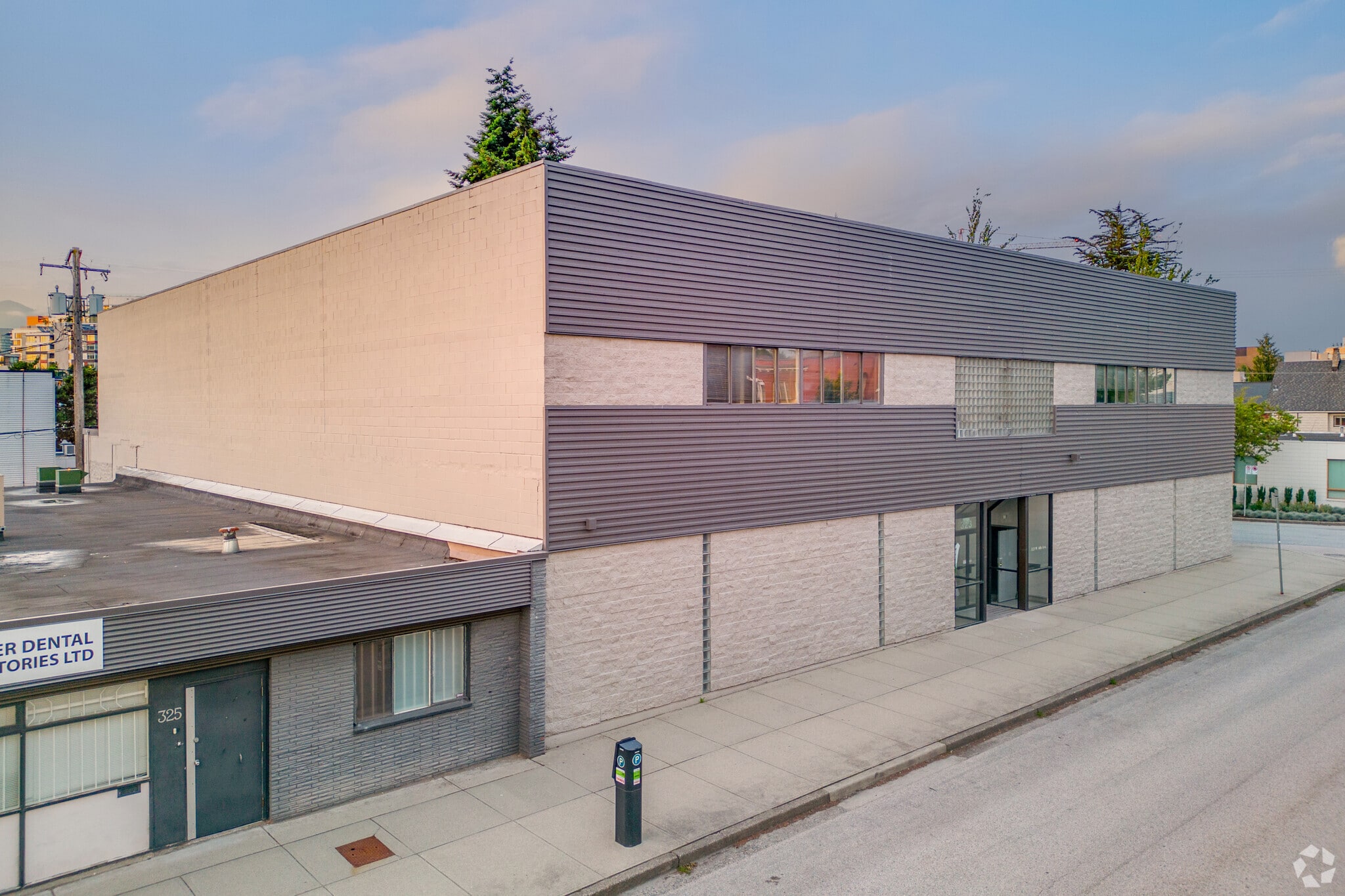 323 W 6th Ave, Vancouver, BC for sale Primary Photo- Image 1 of 1