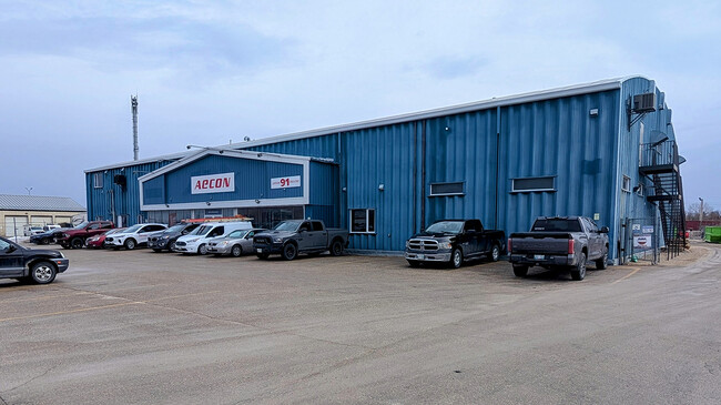 Plus de détails pour 91 Lowson Cres, Winnipeg, MB - Industriel à vendre