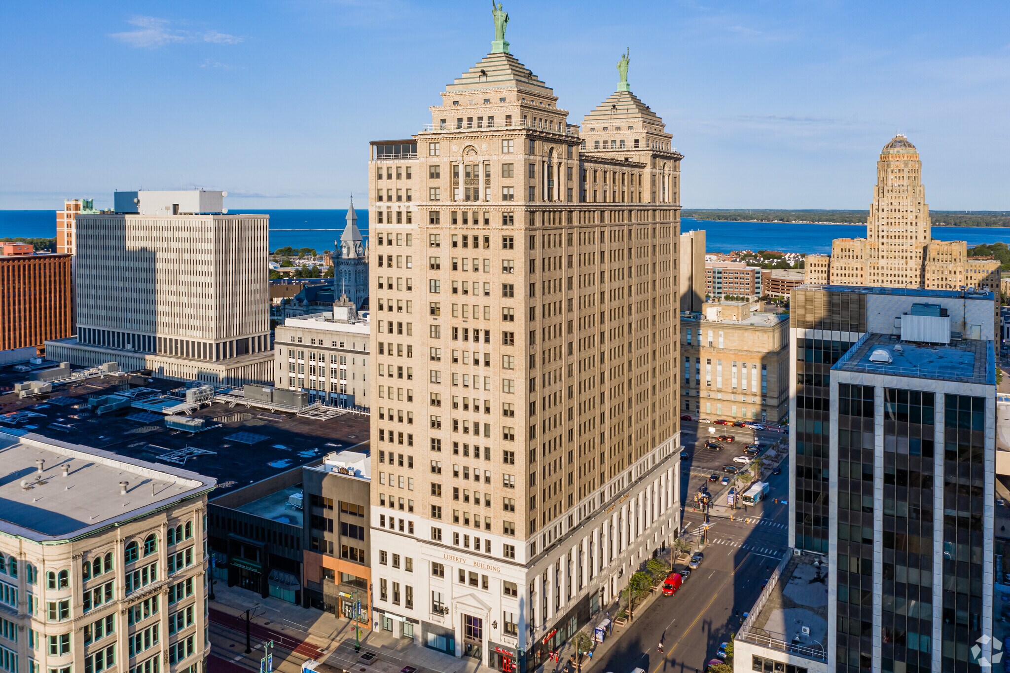 424 Main St, Buffalo, NY à louer Photo du bâtiment- Image 1 de 12
