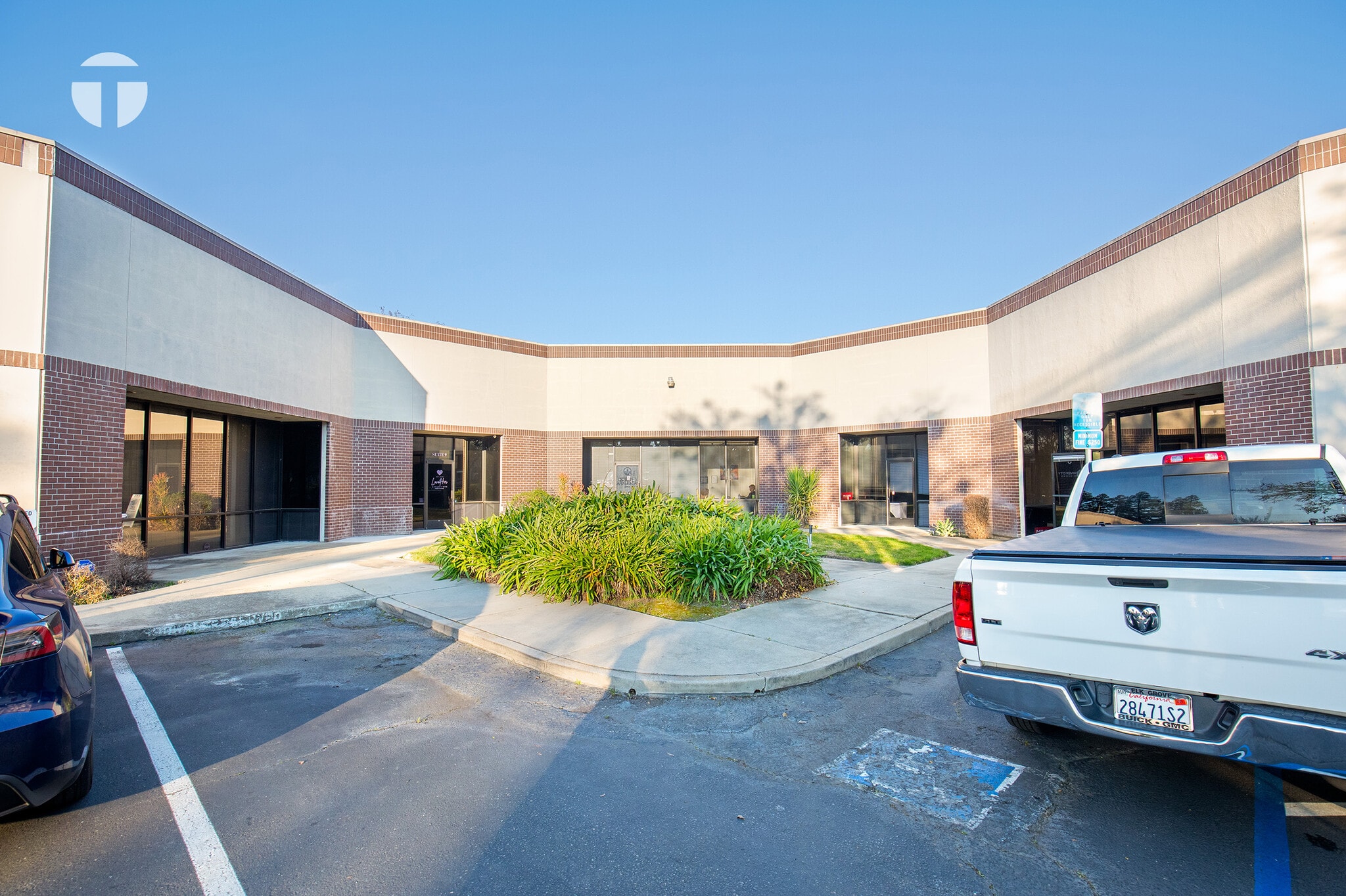 819 Striker Ave, Sacramento, CA for lease Primary Photo- Image 1 of 12