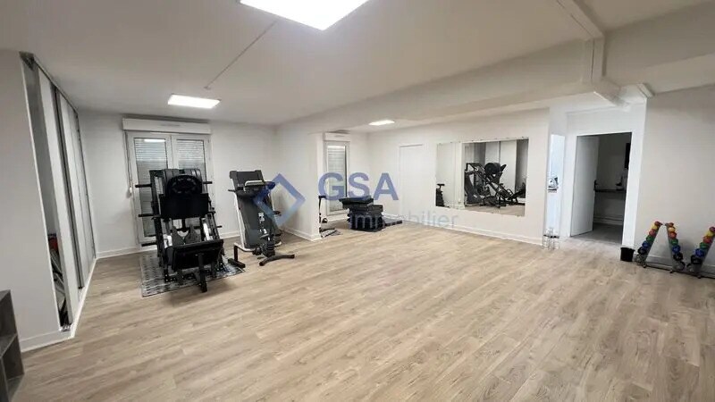 Office in Melun for sale - Interior Photo - Image 2 of 7