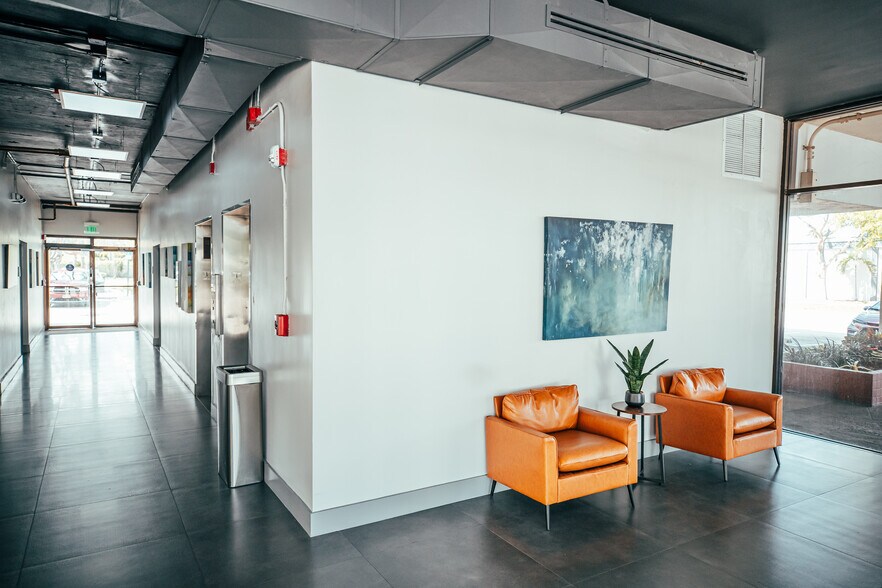5353 N Federal Hwy, Fort Lauderdale, FL à louer - Photo du bâtiment - Image 3 de 6