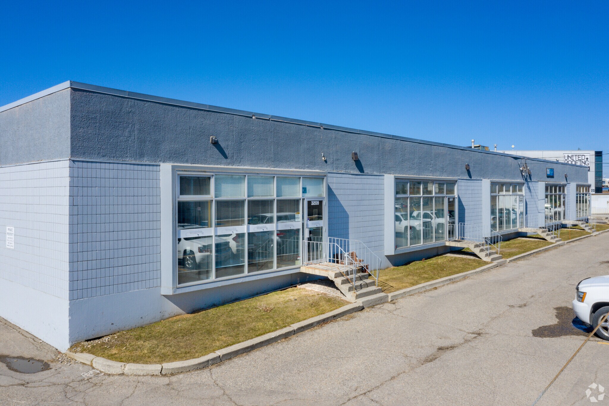 3201-3209 9th St SE, Calgary, AB à vendre Photo du bâtiment- Image 1 de 1