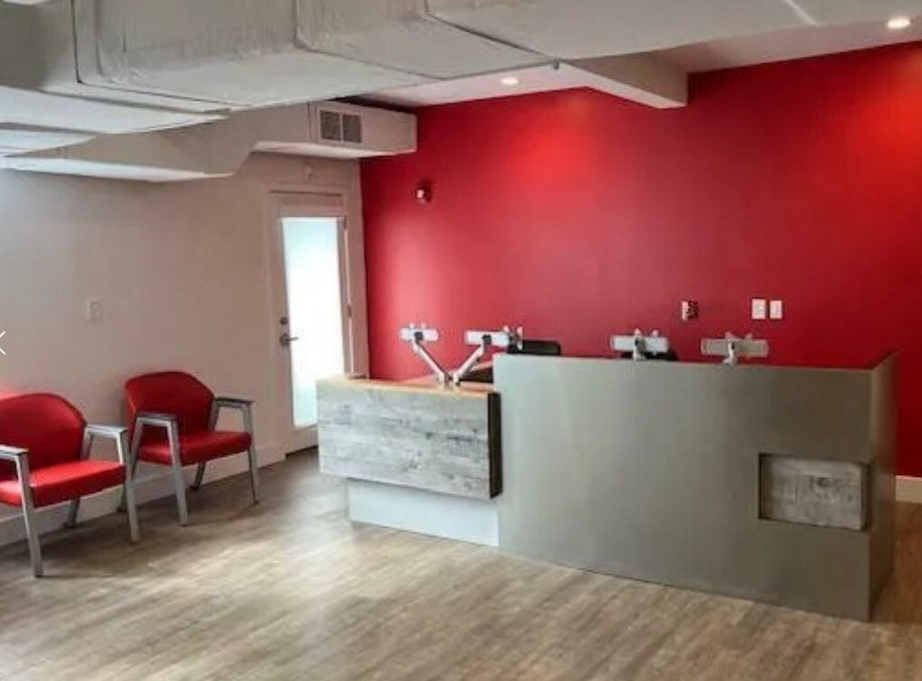 1110 Central Ave, Saint Petersburg, FL for lease Interior Photo- Image 1 of 8