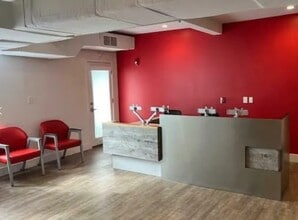 1110 Central Ave, Saint Petersburg, FL for lease Interior Photo- Image 1 of 8